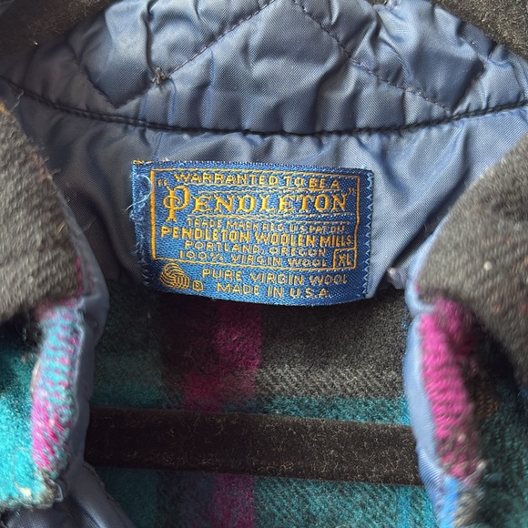 Pendleton vintage wool plaid shirt - Picture 2 of 4